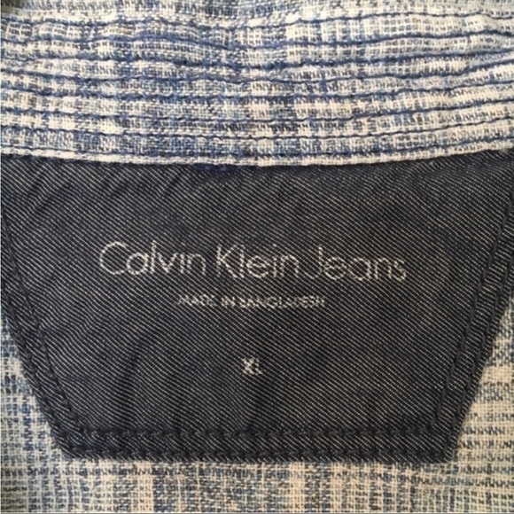 CALVIN KLEIN JEANS Button Down Shirt 
Blue and White
XL - Picture 6 of 6